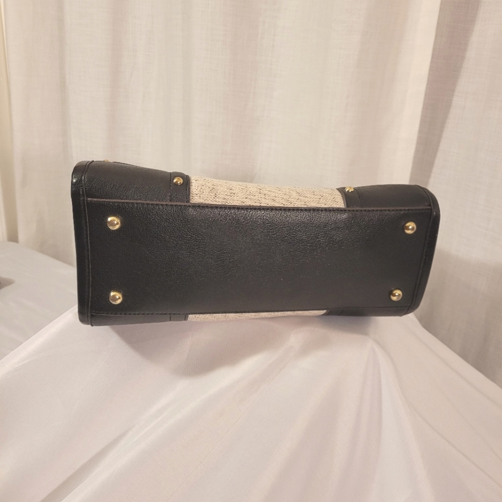 Anne Klein Purse - Picture 4 of 4